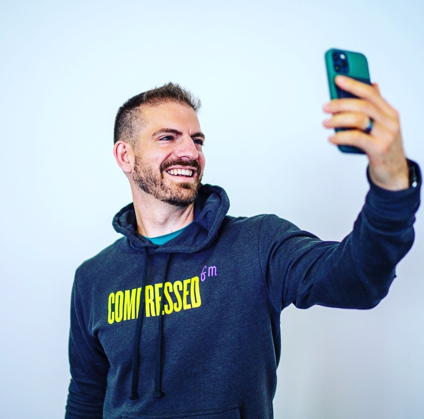 James taking a selfie 👋